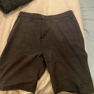 Billabong size 32 black shorts for men
